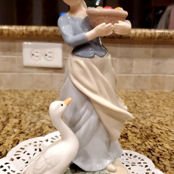 Lladro Style (unbranded) Girl With Fruit Basket And Duck Porcelain Figurine 9” - Picture 3 of 11